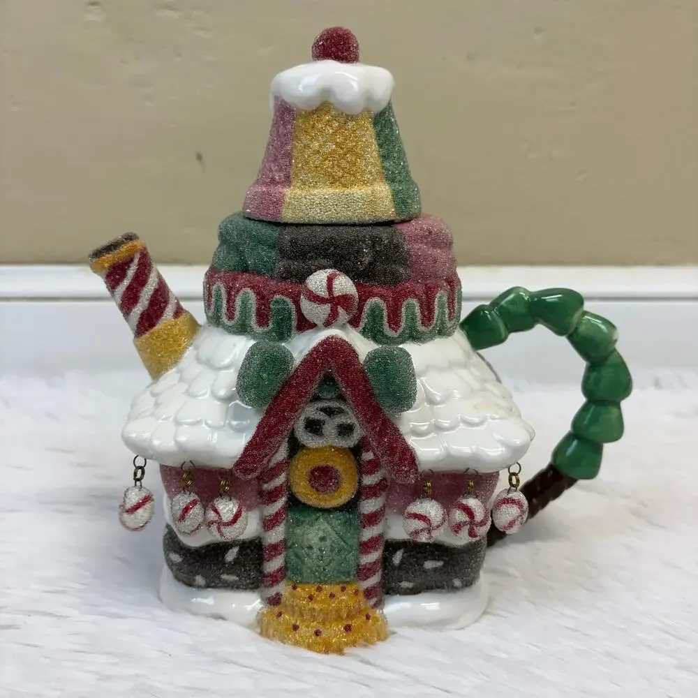 NWT Department 56 Gingerbread House Frosted Teapot 2002 Christmas Decor